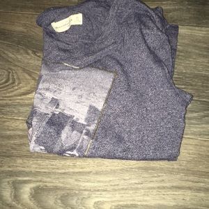 A short sleeve tee shirt